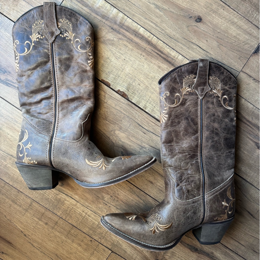 Abilene Boot Co. Brown Leather Boots - Picture 2 of 6